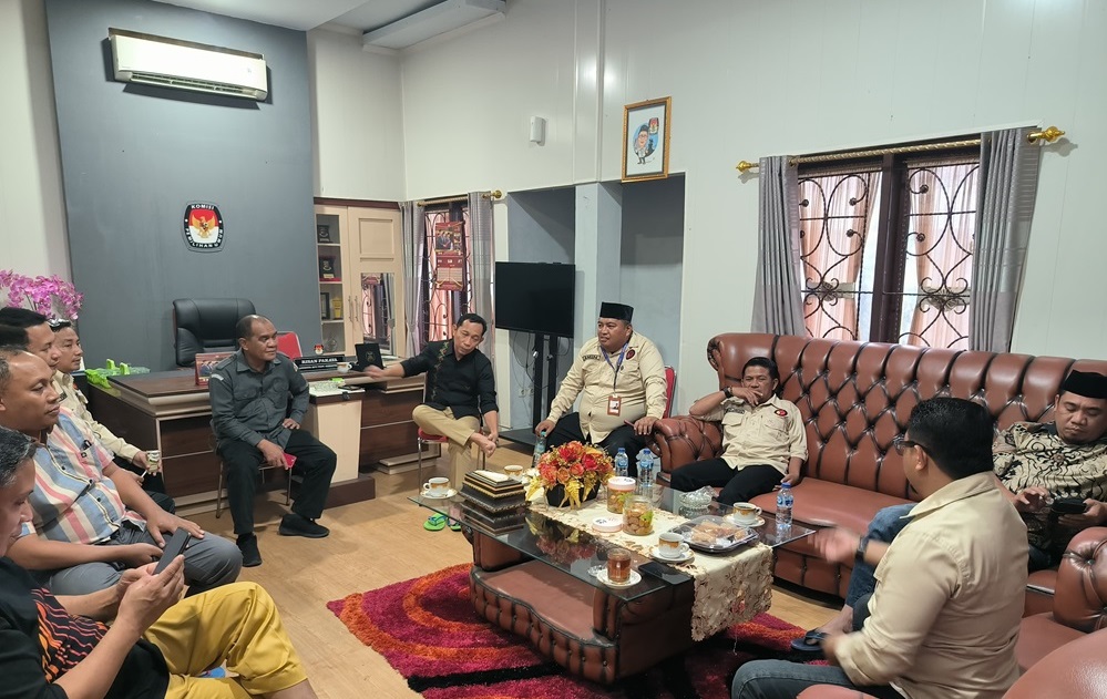 Pastikan kelancaran proses pendaftaran : Bawaslu Provinsi Gorontalo Awasi Pendaftaran Calon Gubernur 2024