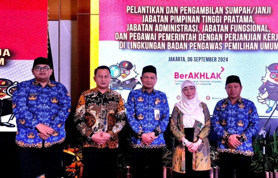 Nikson Entengo Hadiri Pelantikan Pejabat di Lingkungan Bawaslu