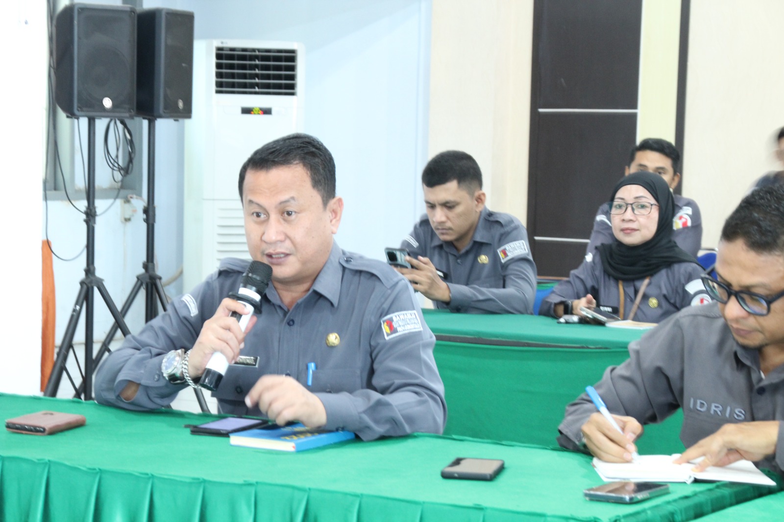 Nikson Entengo Tekankan Pentingnya Administrasi dan Evaluasi Kegiatan Bawaslu