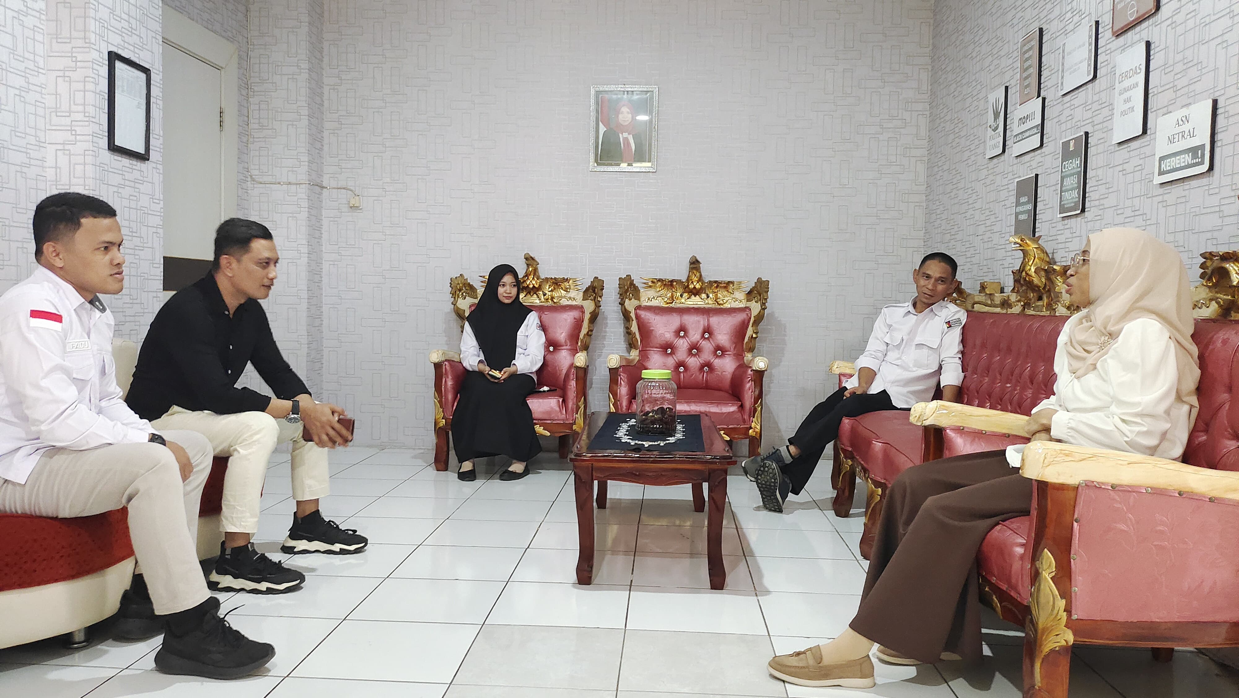 Lismawy Ibrahim Terima Kunjungan Konsultasi JDIH dari Bawaslu Gorontalo Utara