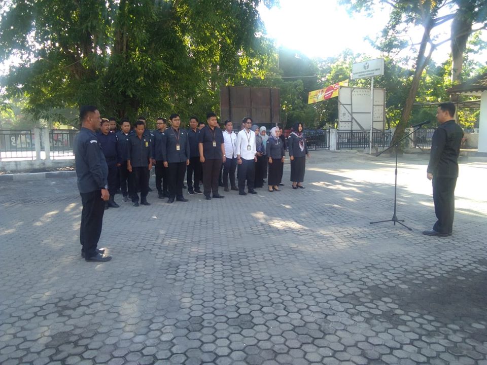 PIMPIN APEL PAGI; KASEK NIKSON TERUS BENAHI SEKRETARIAT BAWASLU PROVINSI.