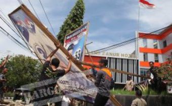 Langgar Aturan, Bawaslu Mulai Copot Baliho Caleg