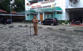 PIMPIN APEL PAGI ; KASEK NIKSON TEKANKAN OPTIMALISASI TUGAS DAN FUNGSI SEKRETARIAT BAWASLU.