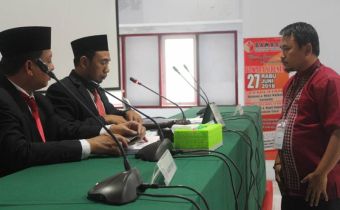 Terkait Ijazah â€˜Bodongâ€™, Bawaslu Terima Dokumen Kesimpulan