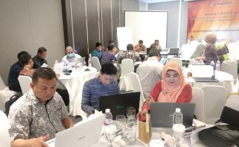 Rauf Ali Hadiri Rapat Review Laporan Bawaslu Kab/Kota tahap 1