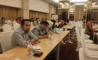 Muh.Yusuf Latcuba, menghadiri Pembukaan Kegiatan Sosialisasi Kebijakan Reformasi Birokrasi, Zona Integritas, LHKPN, LHKASN dan SOP tahun 2019