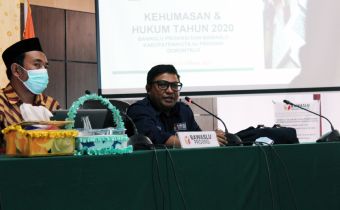 â€œBawaslu Provinsi Gorontalo Bersama Bawaslu Kabupaten/Kota Menyusun Laporan Akhir Kehumasan dan Hukumâ€