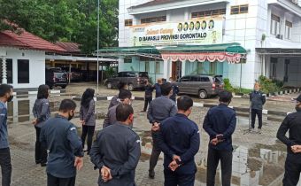 Beri Apresiasi Bagi Staf, Yusnandar : Terus Jaga Kekompakan