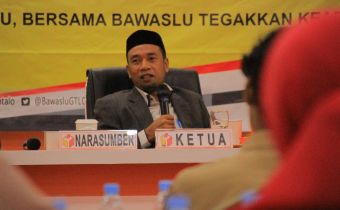 J. Umar Ajak Masyarakat Agar Lebih Kreatif dan Inovatif Untuk Mewujudkan Pemilu dan Pilkada yang Bersih