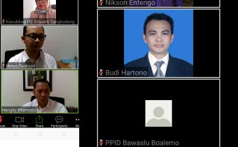 Hengky; "Minta Pertahankan Predikat  Sebagai Lembaga Informatif",