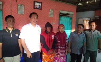 BAWASLU PROVINSI BERI SANTUNAN KEPADA 24 PENGAWAS PEMILU