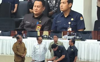 Nikson Entengo Hadiri Rapat Paripurna Penetapan Gubernur dan Wakil Gubernur Terpilih 2025-2030