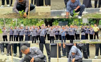 Bawaslu Provinsi Gorontalo Tanam Pohon Integritas sebagai Simbol Penguatan Nilai Pengawas Pemilu