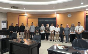 Persiapkan PSU Kabupaten Gorut, Ketua dan Anggota Bawaslu Provinsi Gorontalo Hadiri Rapat bersama DPRD Provinsi