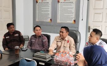 Supervisi di Bawaslu Boalemo, Wahyudin Akili Tekankan Kreativitas dan Inovasi Kerja