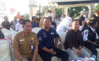 UNSUR PIMPINAN BAWASLU PROVINSI GORONTALO AHMAD ABUDLLAH DAN RAUF ALI HADIRI PELUNCURAN APLIKASI SIMULTAN KOMISI PEMILIHAN UMUM.